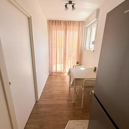 Angie&dee 아파트 스플리트